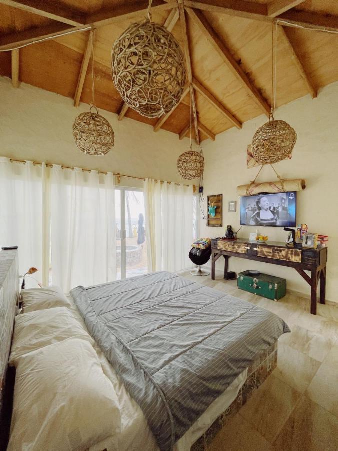 Amarok Hotel Marquelia Екстериор снимка